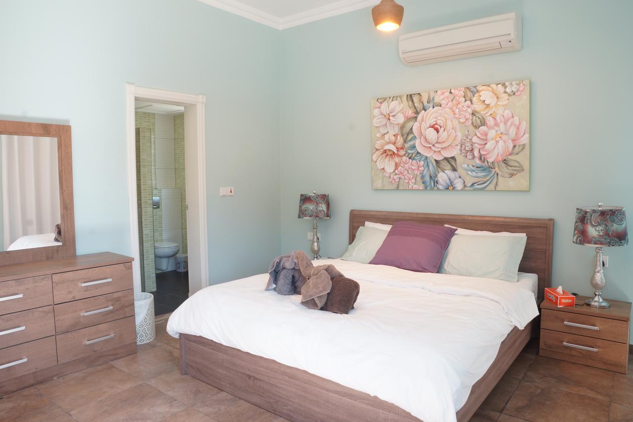 Behlys Boutique Hotel Muskat Bagian luar foto